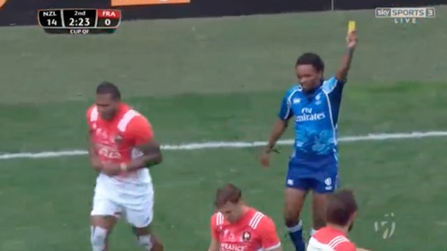 Déblayable litigieux de Virimi Vakatawa contre la Nouvelle-Zélande