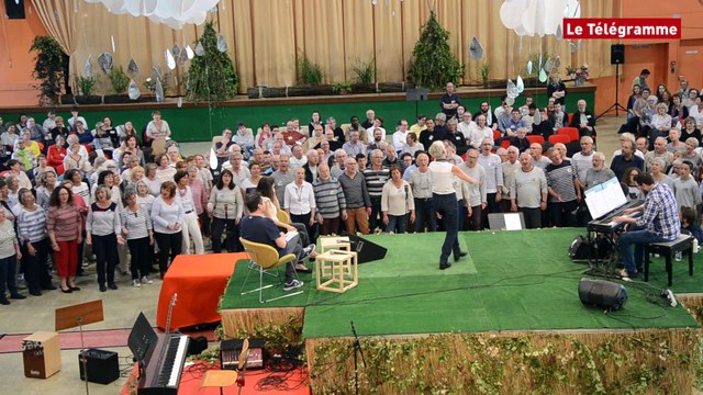 Lannion. Emily Loizeau au choeur du Week-end chantant