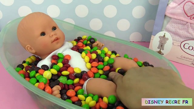 Poupon Corolle Bain de Bonbons Skittles Oeufs Surprise Peppa Pig Jouets Mickey Mouse Baby doll Bath