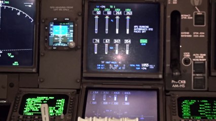 Boeing 747-400 Miami Take-off in Heavy Rain - Cockpit View