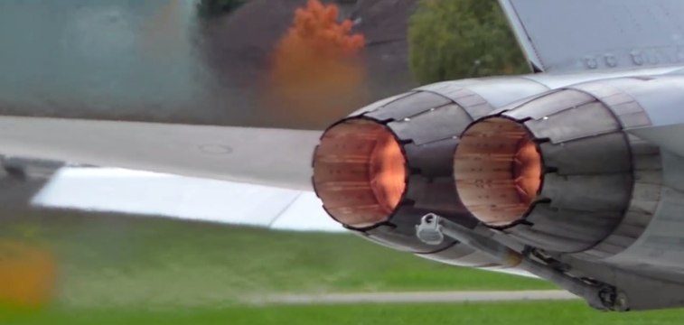 Swiss Air Force F-18 Must watch Those After-burn and its sound