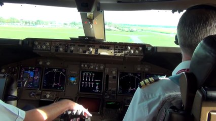 B747-400 Take-Off Schiphol - Cockpit view