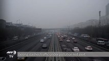 Beijing slashes traffic under pollution red alert[1]asd