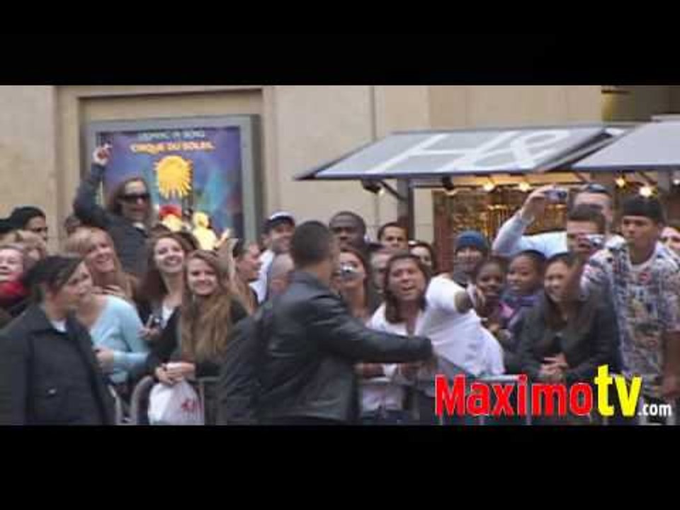 Dwayne Johnson Signs Autographs at Race To Witch Mountain Premiere