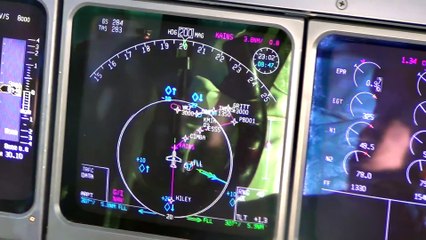 MD-11 Cockpit View - Landing in Miami,  Martinair Cargo