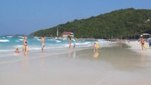 Pattaya Koh Larn. Tawaen Beach. Thailand. Ко Лан Пляж Таваен.