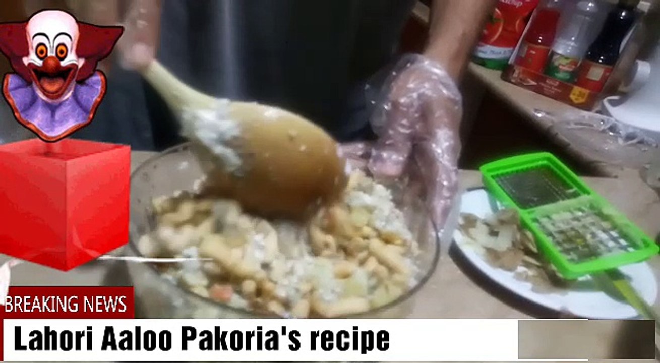 Lahori Aaloo Pakoria's Recipe Part 4