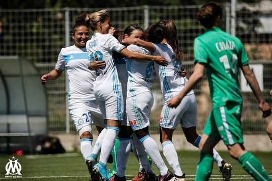 D1 - OM 3-1 Saint-Etienne : le but de Charlotte Lozé (2e)