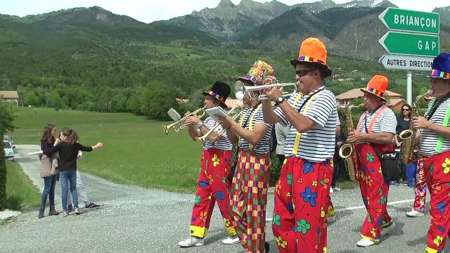 Hautes-Alpes : de magnifiques chars pour le corso de la Bâtie-Neuve ce dimanche
