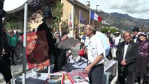 Hautes-Alpes : comme chaque année, on ne reconnaissait pas le maire et le curé de la Bâtie-Neuve pour le corso