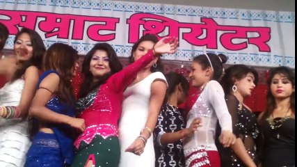 Hot Kissing By A Delhi Dancer Preety InTheatre_HIGH