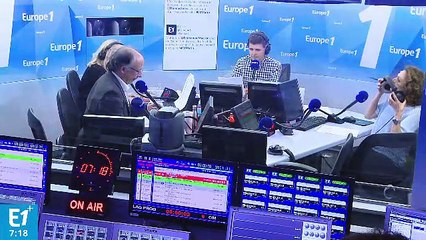 Emmanuel Macron, un président chef de guerre