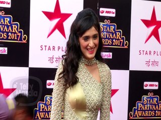 Kya Kasoor Hai Amla Ka Fame Actress Pankhuri Awasthy At Star Parivaar Awards 2017