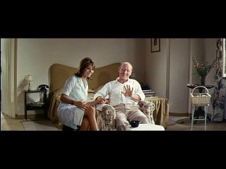 LES FRANÇAIS SONT INDISCRETS. MOINS QUE VOTRE SOLEIL ROMAIN. (LE CORNIAUD 1965, 34ème mn)