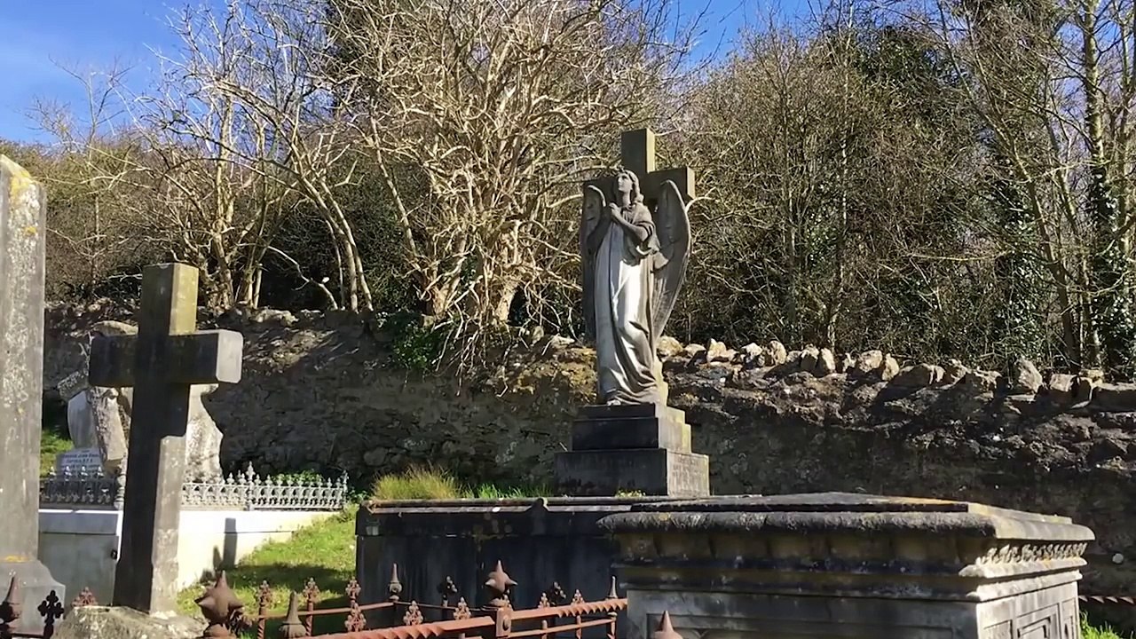 10 UNEXPLAINED MYSTERIES IN THE SKY CAUGHT ON CAMERA