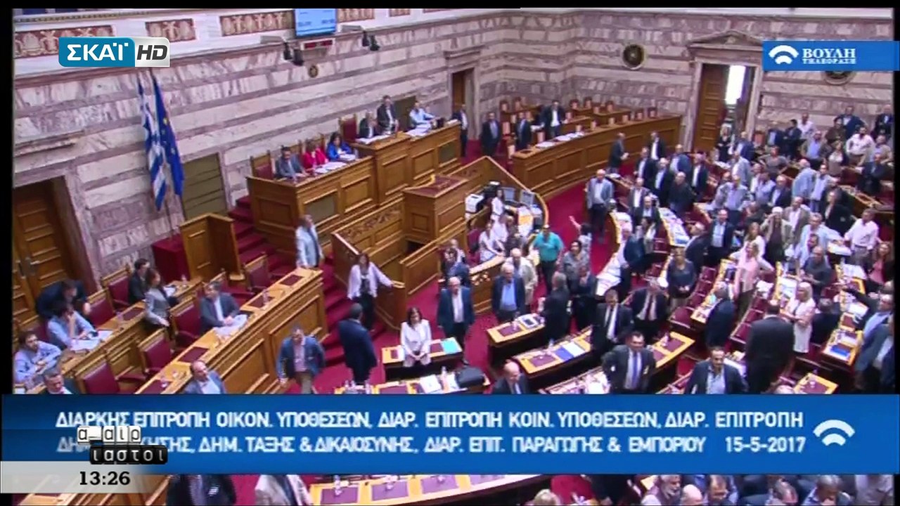 Ο Κασιδιάρης χτύπησε τον Δένδια και αποβλήθηκε από τη Βουλή