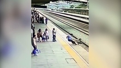 El héroe del tren: evita lo peor con una rápida maniobra