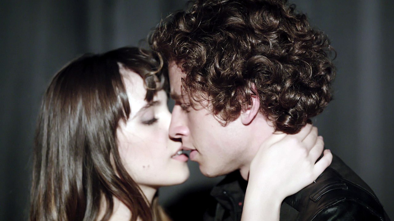 Adı Efsane 16. Bölüm - Hakan'ın romantik rüyası!