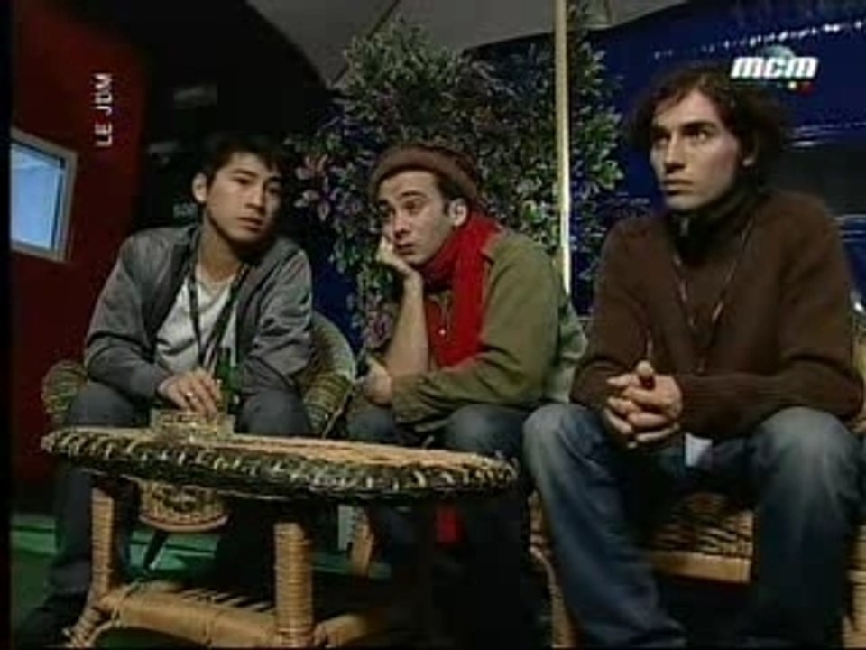 VIDEO Saez - Interview MCM (15.11.02)