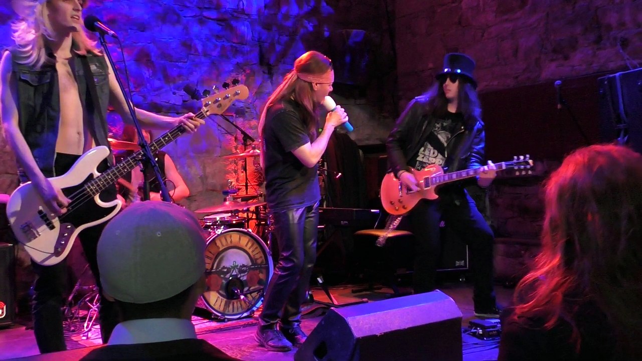 Guns N Roses - You Could Be Mine & Paradise City live 2017