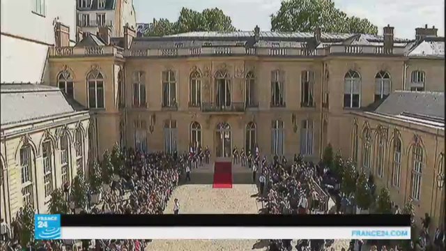 فرنسا: كيف ستتم عملية تسليم السلطة لرئيس الحكومة الجديد؟