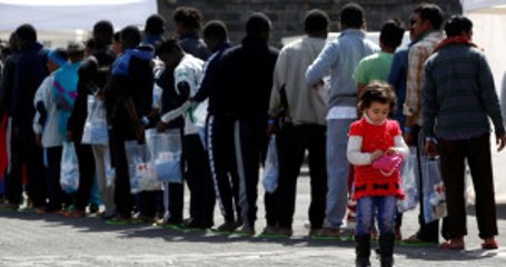 İtalya'da Göçmen Mafyasına Operasyon: Biri Rahip 68 Kişi Gözaltına Alındı