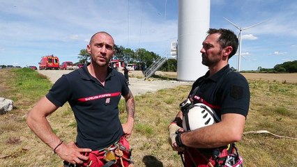 Sylvain Alaux, sergent chef du Grimp 16, lors de l'exercice sur une éolienne du Confolentais (images R. Joubert)