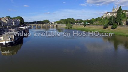 ANGERS ET SON CHATEAU VU PAR DRONE EN ÉTÉ 3