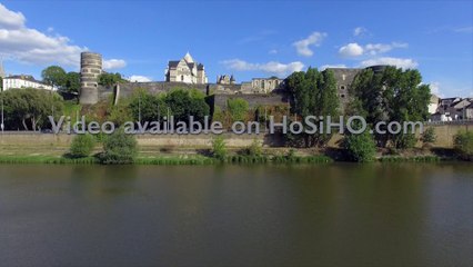 ANGERS ET SON CHATEAU VU PAR DRONE EN ÉTÉ 4