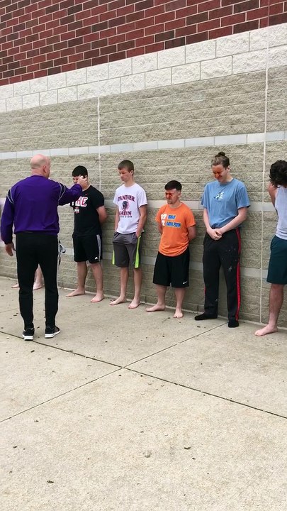 Willing Teens Get Pepper-Sprayed
