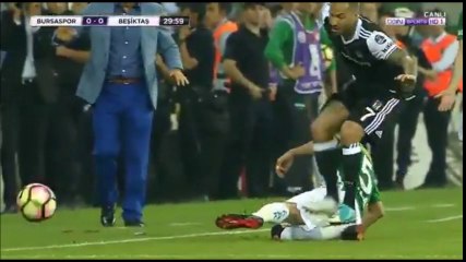 Ricardo Quaresma Tries To Break Bursaspor Player's Leg!