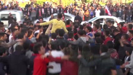 Sivasspor'a Coşkulu Karşılama - Kulüp Başkanı Otyakmaz'ın Açıklamaları - Si