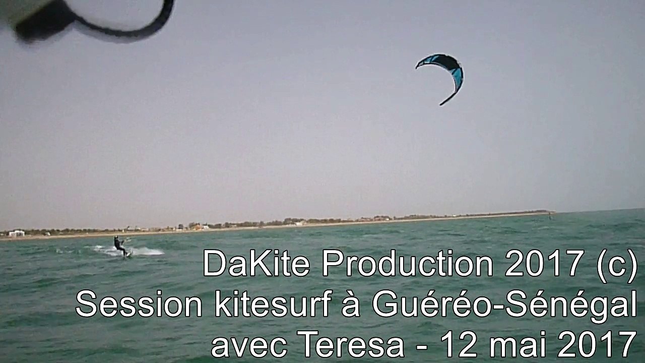 Session kitesurf à Guéréo-Sénégal avec Teresa - 12 mai 2017