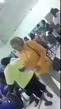 Skandal në kishë, pastori tradhton gruan me një tjetër, plas sherri