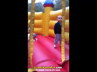 Zıpzıpta Bile Coolluğu Elden Bırakmayan Ufaklık