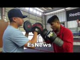 amir khan beats mcgregor in boxing robert garcia EsNews Boxing