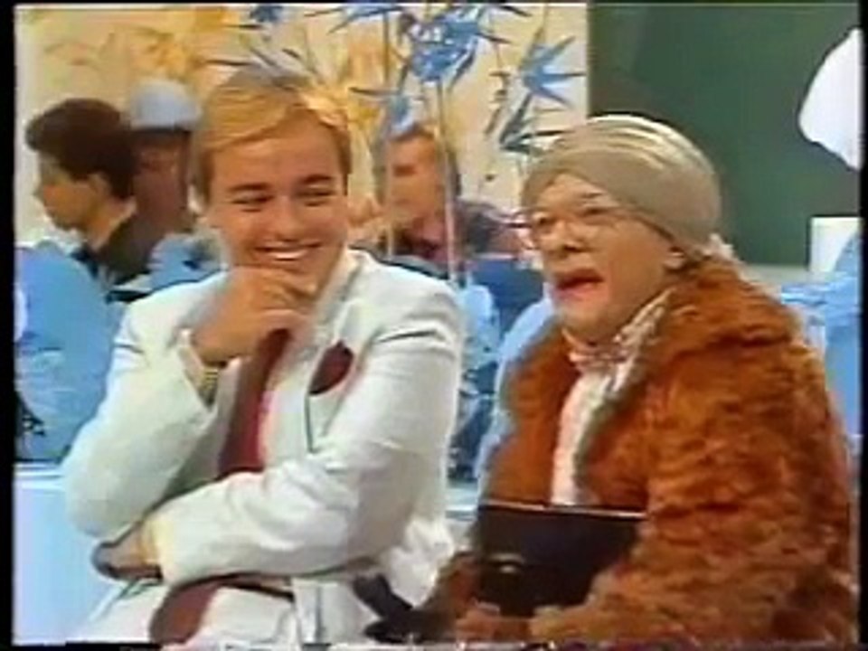 A Praça é Nossa Velha Surda