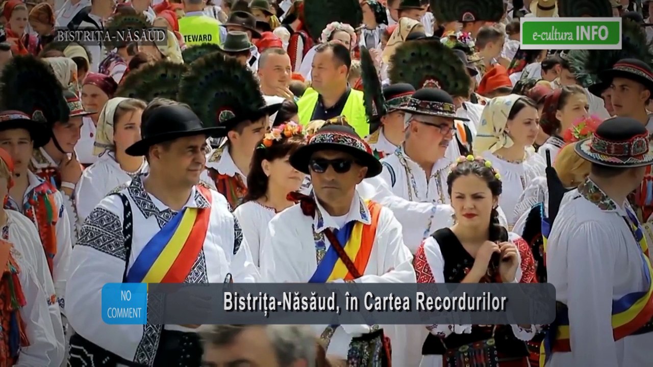 Bistriţa-Năsăud în Cartea Recordurilor: cea mai mare mulțime de oameni îmbrăcați în costume populare, cel mai mare dans