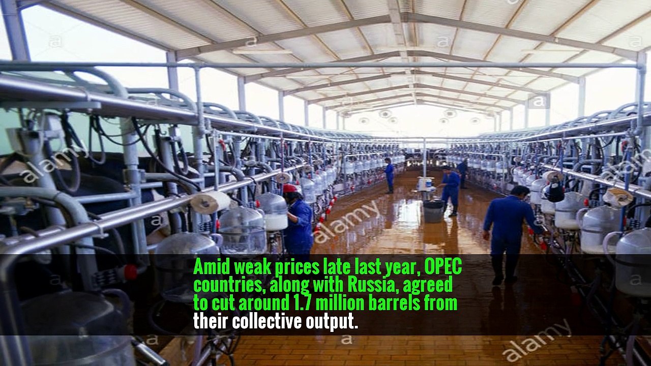 As Their Clout Wanes, Saudi Arabia and Russia Extend Oil Production Cuts