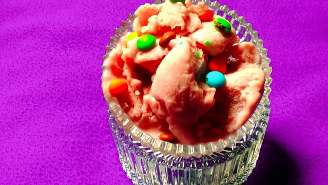 Homemade Vanilla Ice Cream Recipe (Only 3 Ingredients) | No Eggs | No Ice Cream Machine_FOOD BUZZ