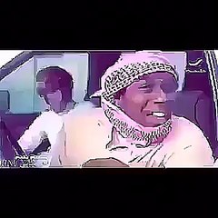 لو ضحكت لك بتفارق عني والا لا  خفيف دم
