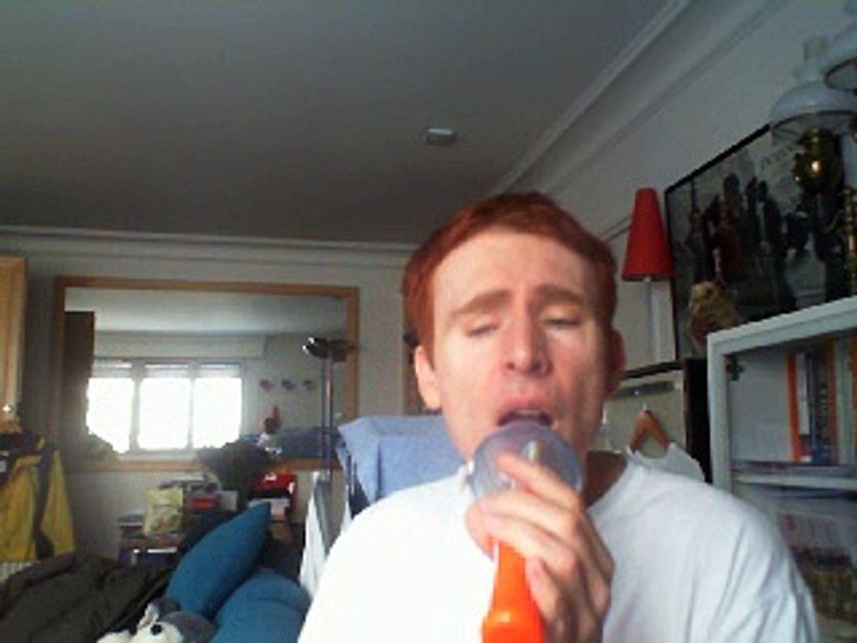 Wiwi égratigne "olympic airways" de Foals