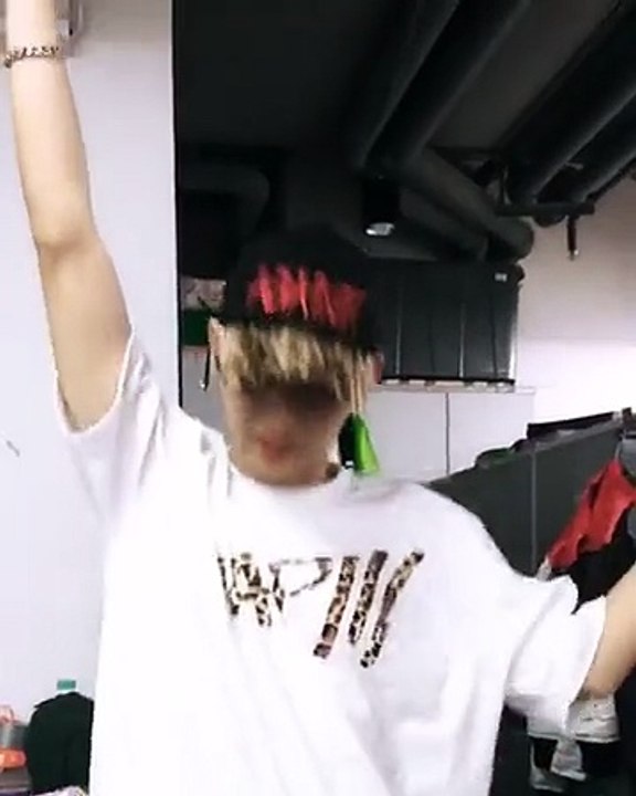 Gun Is Dancing