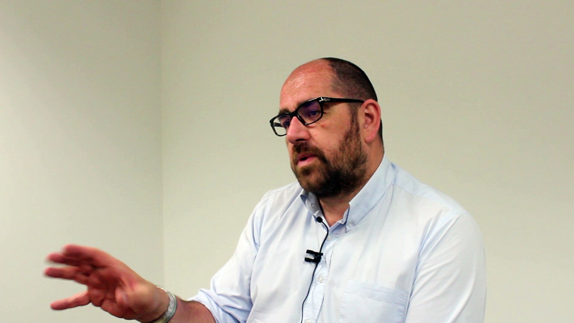 Julien Bares - Red Accent Studio