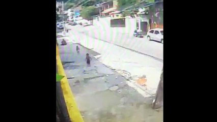 Download Video: Increíble milagro para estos dos niños de una favela