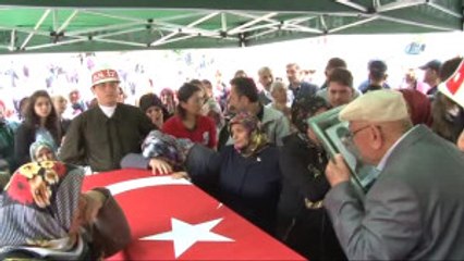 Kalp Krizi Sonrası Hayatını Kaybeden Asker Son Yolculuğuna Uğurlandı