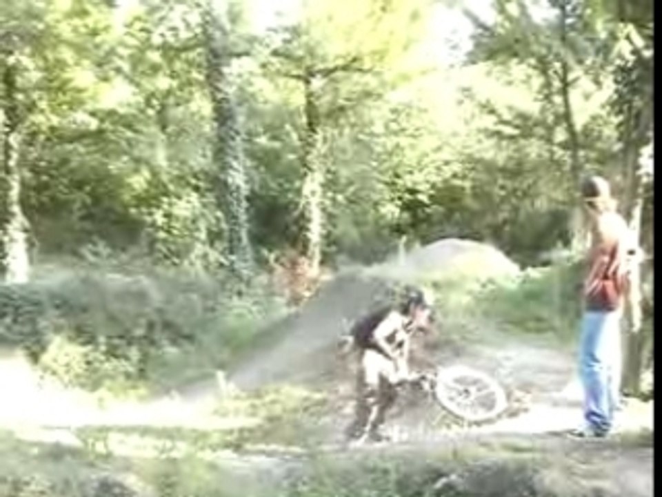 Tentative de backflip arno 3