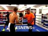 Justin Bieber Killing The Mitts With Ricky Funez - esnews boxing