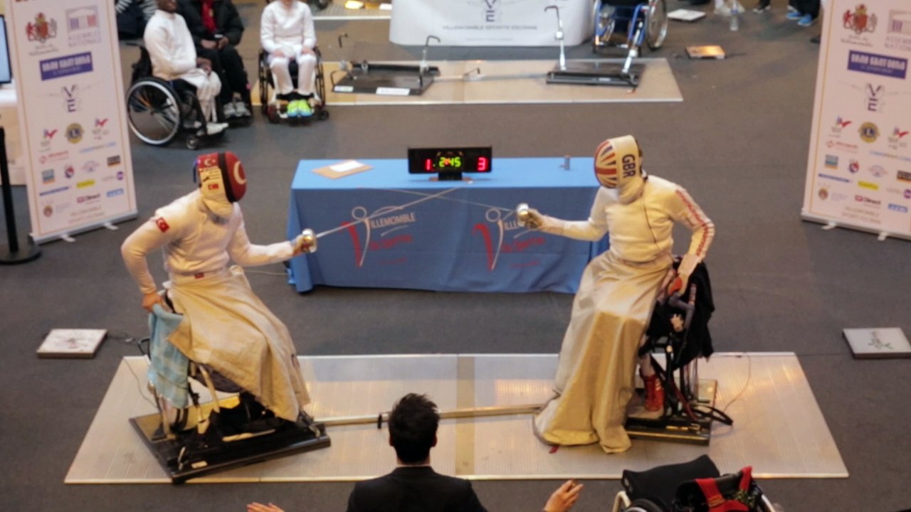 14ème Tournoi de Villemomble (2017) // Demi Finale Epée Hommes // AKKAYA (TUR) vs GILLIVER (GBR)