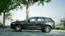 New Volvo XC60 D5 Pine Grey Exterior Design